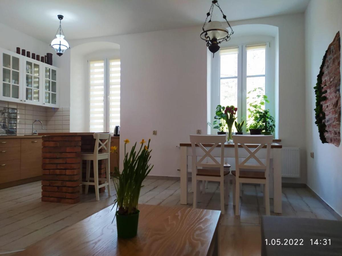 Apartament Przy Zamku Pszczyna Esterno foto